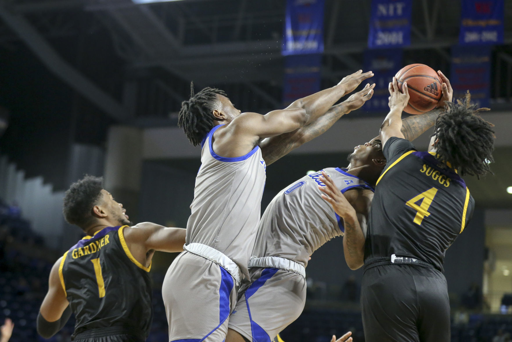 Tulsa Golden Hurricane vs East Carolina Pirates